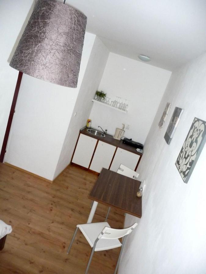 Trenčianske Teplice Ubytovanie City Apartman מראה חיצוני תמונה